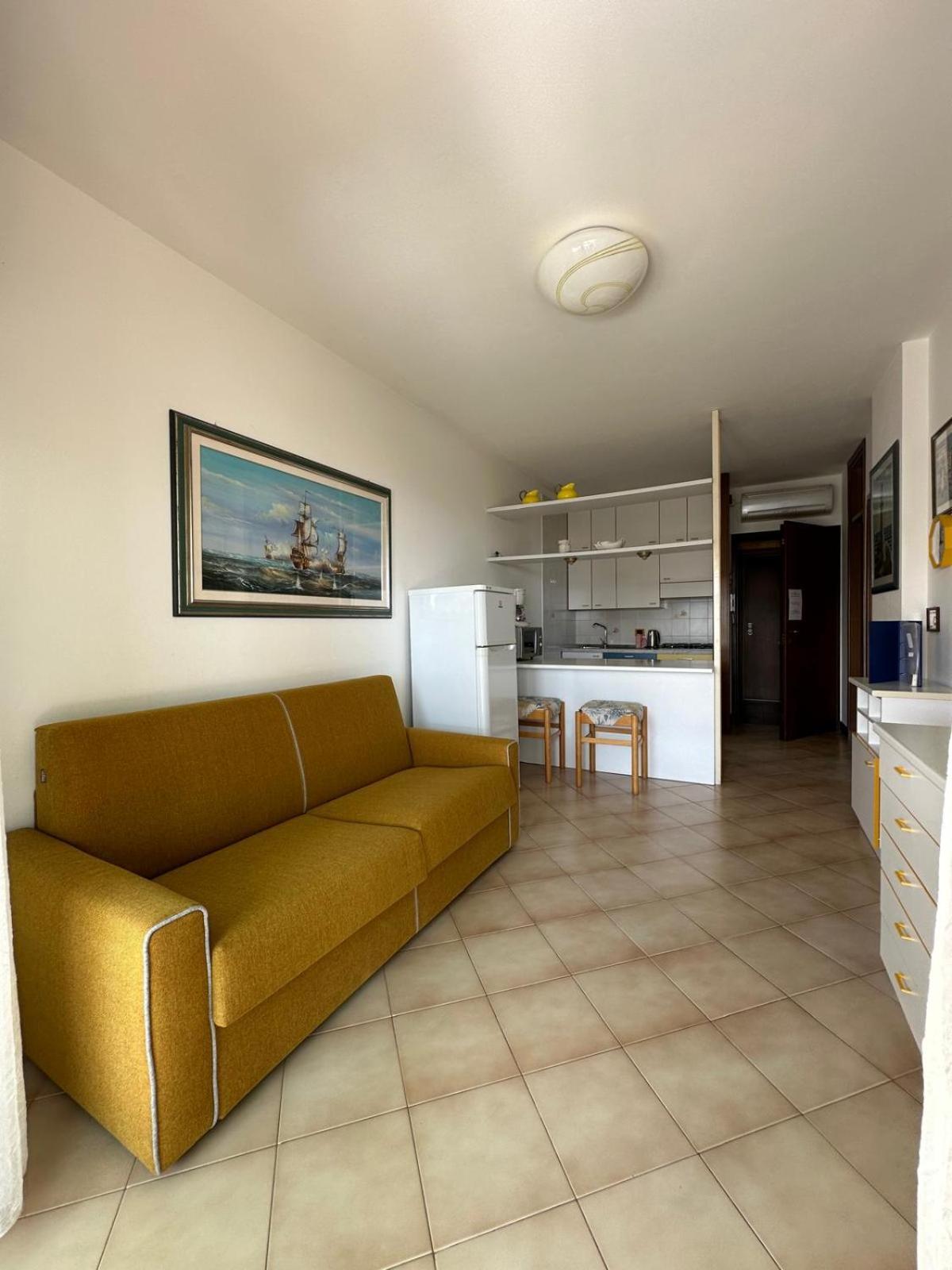 Complesso Solarium Apartment Bibione Exterior photo